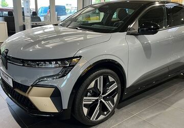 Renault Megane E-TECH 3.000 km 38.800 &euro; Bayreuth 95448