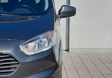 Ford Tourneo Courier 85.300 km 15.900 &euro; Aschheim 85609