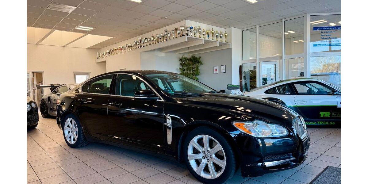 Jaguar XF 235.569 km 5.850 &euro; Stuhr-Bremen 28816