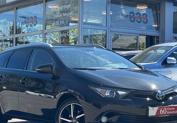 Toyota Auris 81.900 km 12.950 &euro; Kiel 24107