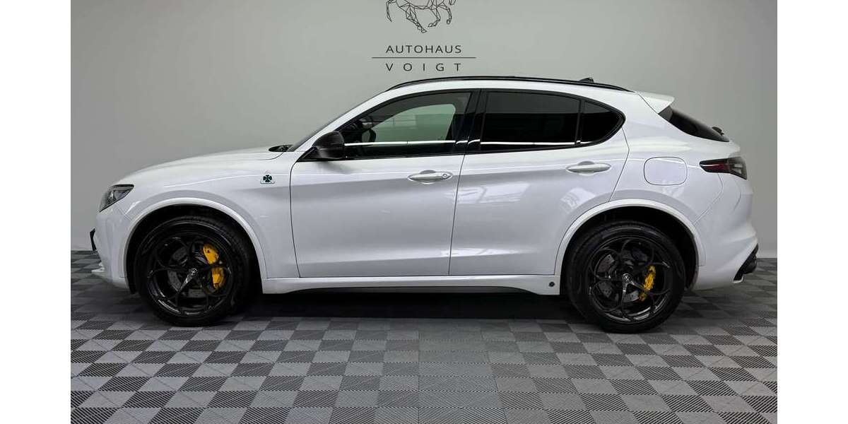 Alfa Romeo Stelvio 67.000 km 53.290 &euro; Radevormwald 42477