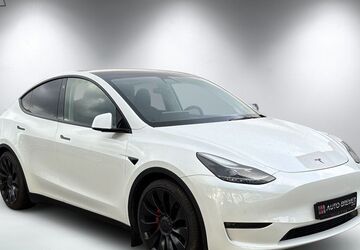 Tesla Model Y 18.000 km 39.900 &euro; Bergen auf Rügen 18528