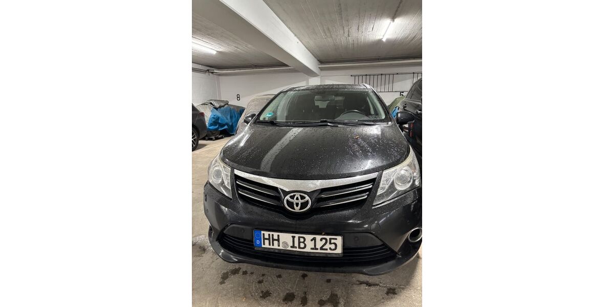 Toyota Avensis 303.958 km 3.450 &euro; Hamburg 22455