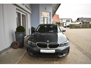 BMW 320d Touring Aut. Advantage Keyless PanoDach 29.807 km 32.995 &euro; Donauwörth 86609