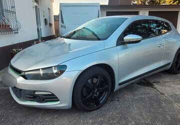 VW Scirocco 243.114 km 2.300 &euro; Raunheim 65479