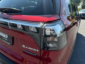 Suzuki SX4 S-Cross S-CROSS 1.5 COMFORT+ ALLGRIP AGS 4.000 km 26.990 &euro; Höhenkirchen-Siegertsbrun 85635