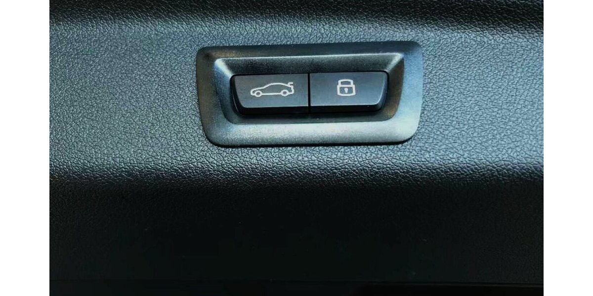 BMW X1 23d xDrive x-Line AHK,360°,HUD NP: 66.560 22.100 km 42.590 &euro; Landshut 84030