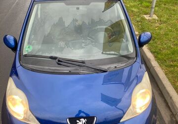 Peugeot 107 276.000 km 899 &euro; Köln 50859