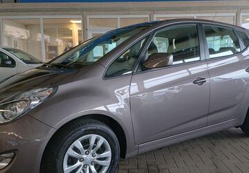 Hyundai ix20 83.954 km 10.950 &euro; Steinbergkirche 24972