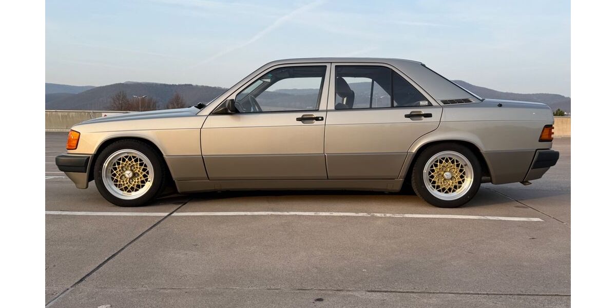 Mercedes-Benz 190 165.640 km 9.900 &euro; Eschwege 37269