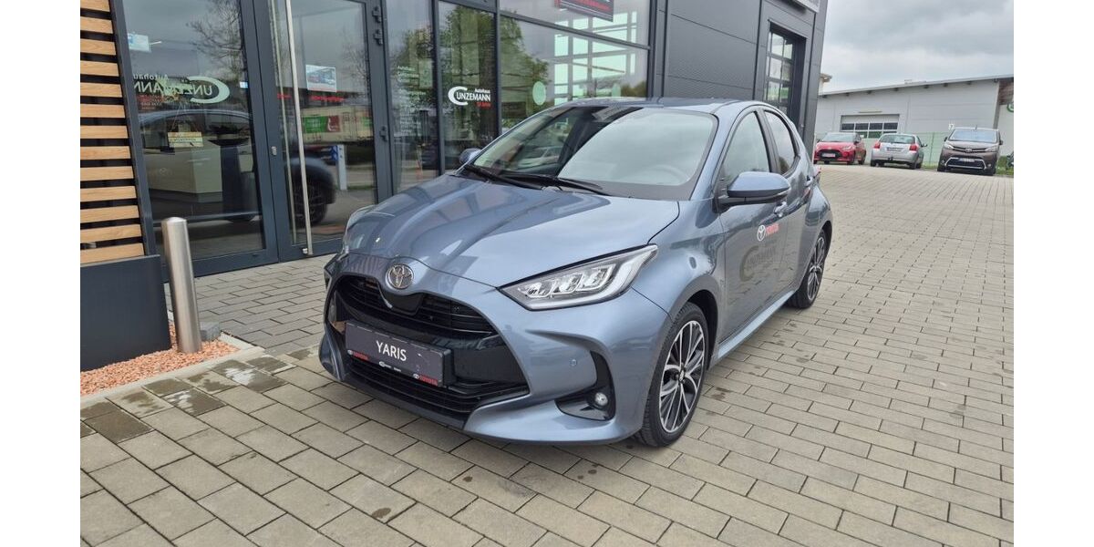 Toyota Yaris 2.000 km 29.290 &euro; Schwäbisch Hall 74523