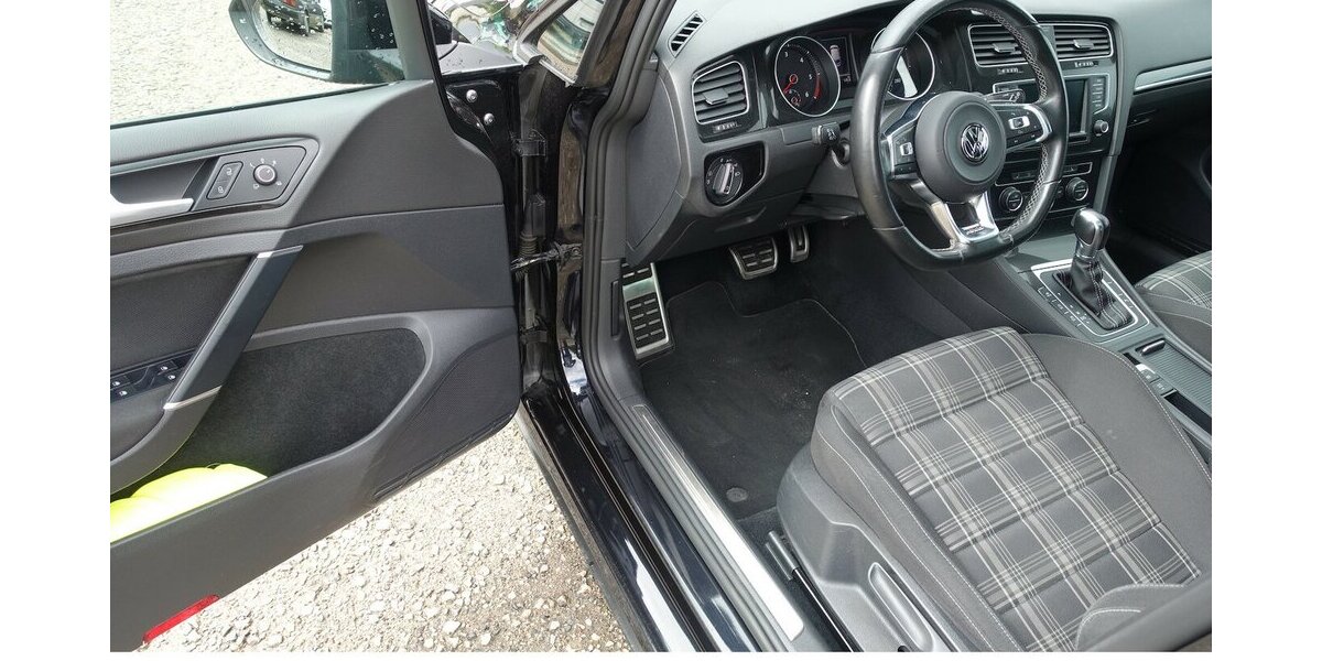VW Golf GTD BMT Bi-Xenon eGHSD Navi 8-fach bereift 173.800 km 14.950 &euro; Neumarkt/OPf 92318