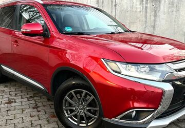 Mitsubishi Outlander 231.035 km 10.490 &euro; Stuttgart 70378