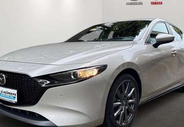 Mazda 3 21.152 km 23.745 &euro; Hamburg 22457
