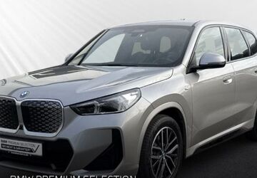 BMW iX1 13.262 km 51.280 &euro; Rüsselsheim 65428