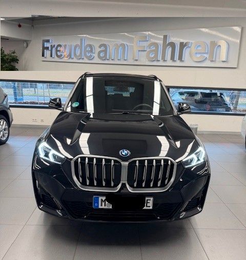 BMW X1 3.000 km 53.900 &euro; München 80807