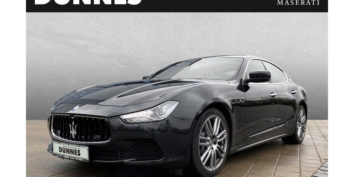 Maserati Ghibli 98.900 km 29.999 &euro; Regensburg 93059