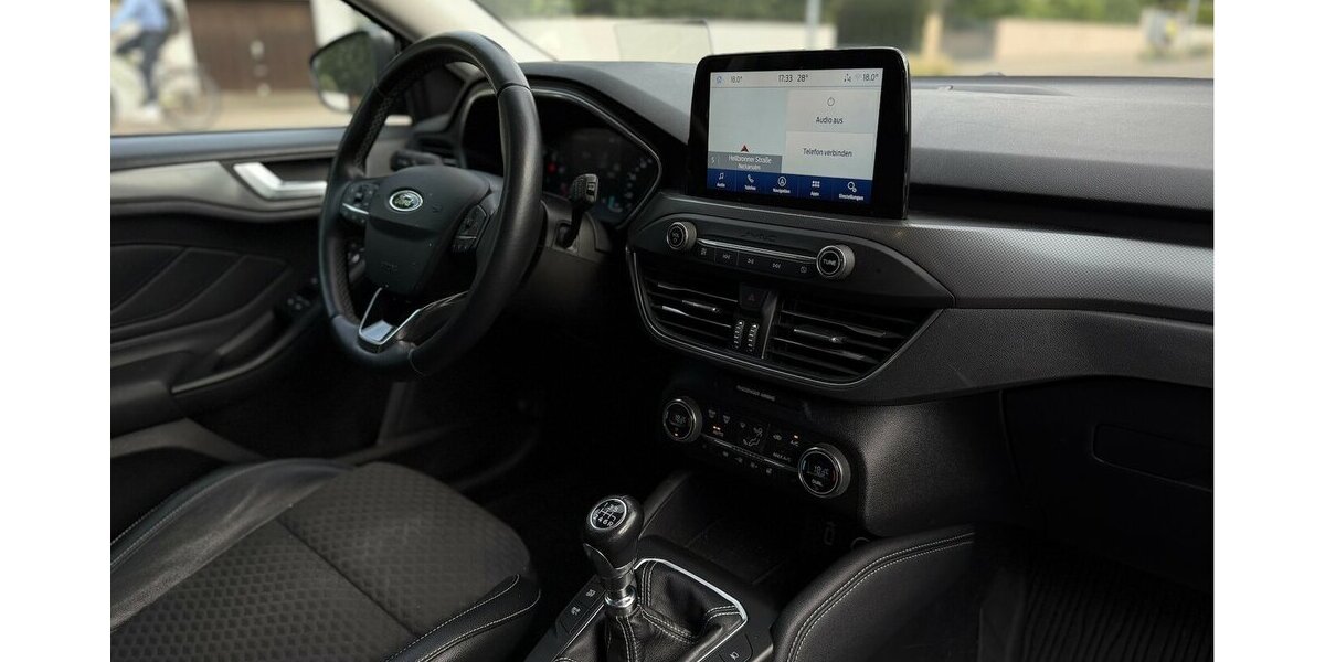 Ford Focus Titanium Lim. Head-Up Panorama 155.000 km 6.990 &euro; Neckarsulm 74172