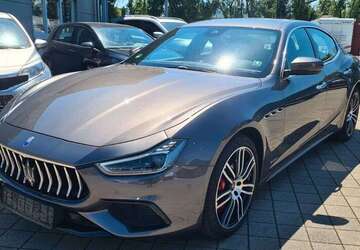 Maserati Ghibli 47.000 km 56.999 &euro; Endingen am Kaiserstuhl 79346