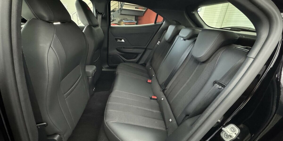 Opel Mokka e 50 kWh GS Line FULL LED CARPLAY 29.990 km 19.320 &euro; Lich 35423