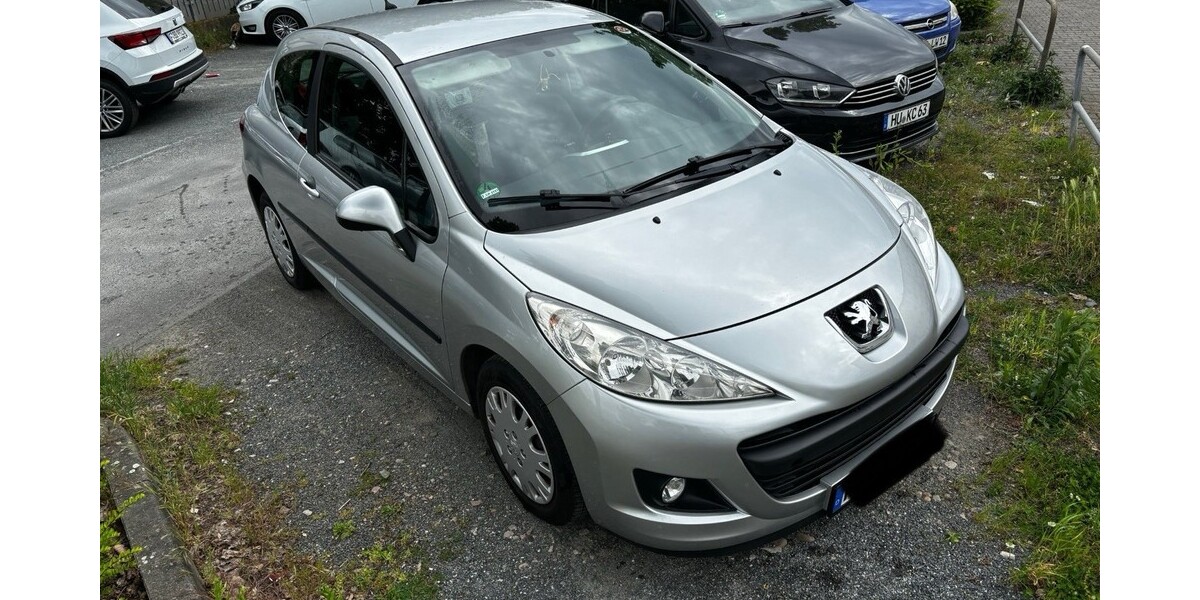 Peugeot 207 205.000 km 2.100 &euro; Frankfurt 