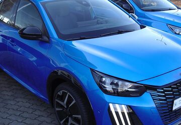 Peugeot 208 30.700 km 17.450 &euro; Meißen 01662