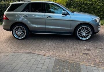 Mercedes-Benz ML 350 306.000 km 14.900 &euro; Hohenfinow 16248