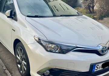 Toyota Auris 69.800 km 14.800 &euro; Stuttgart 70469