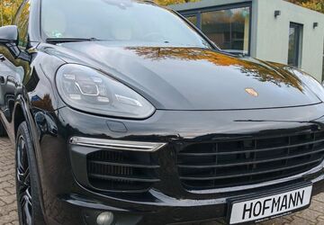 Porsche Cayenne 181.000 km 35.890 &euro; Nürnberg 90427