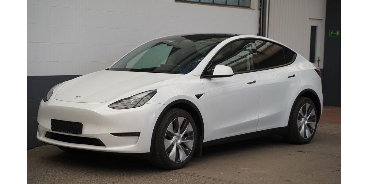 Tesla Model Y 52.587 km 34.550 &euro; Mönchengladbach 41236