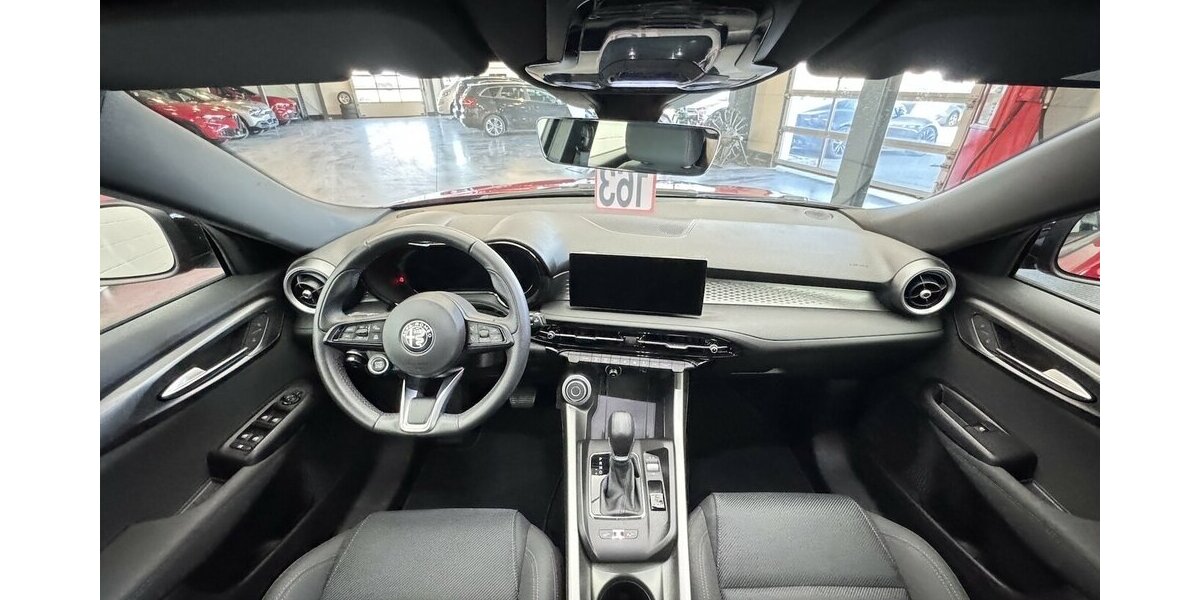 Alfa Romeo Tonale 1.6 VGT-D Sprint ACC Sitzheizung 8.880 km 20.890 &euro; Lich 35423