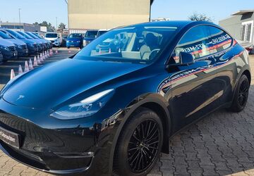 Tesla Model Y 31.900 km 39.990 &euro; Rüsselsheim 65428