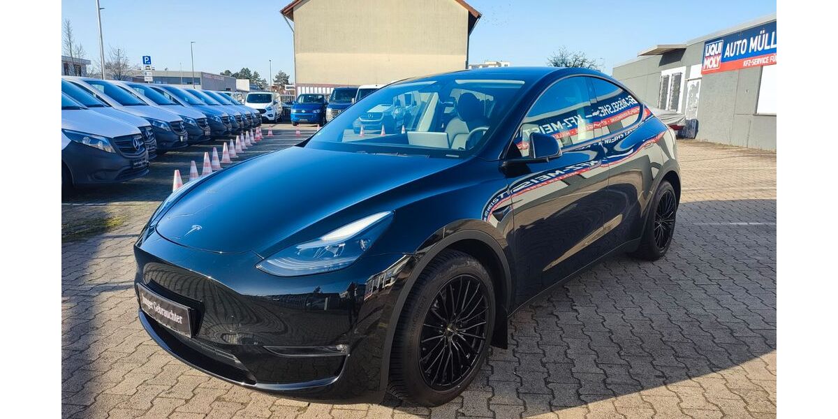 Tesla Model Y 31.900 km 39.990 &euro; Rüsselsheim 65428