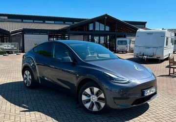 Tesla Model Y 14.500 km 33.990 &euro; Lagesbüttel (Braunschweig) 38179