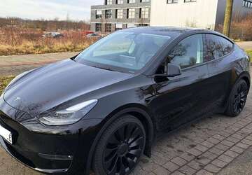 Tesla Model Y 25.600 km 39.000 &euro; Hannover, Landeshauptstadt 30559