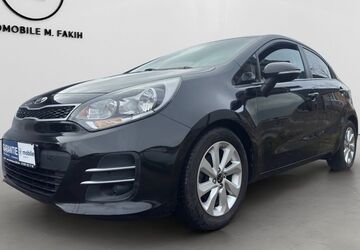 Kia Rio 49.300 km 8.399 &euro; bad oeynhausen 32549