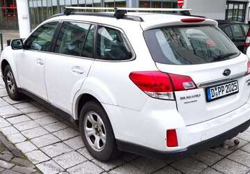 Subaru Legacy 240.000 km 3.500 &euro; Düsseldorf 40227