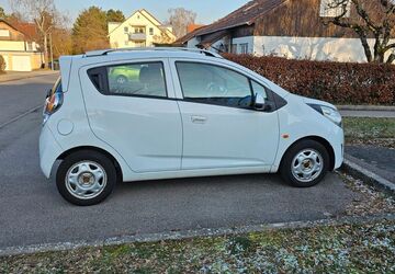 Chevrolet Spark 94.000 km 3.000 &euro; München 81735