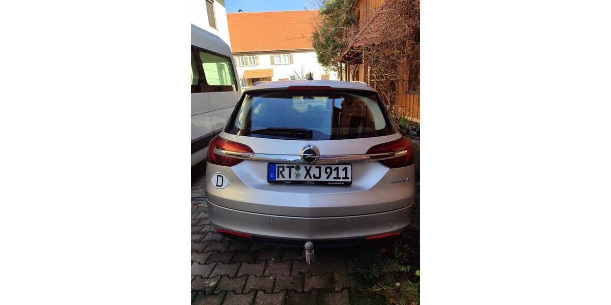 Opel Insignia Sports Tourer 180.000 km 3.500 &euro; Bad Urach 72574