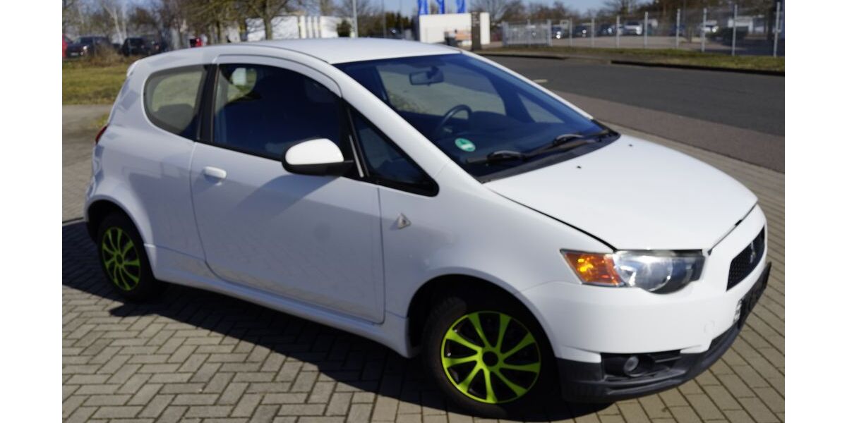 Mitsubishi Colt 105.900 km 1.950 &euro; Bitterfeld 06749