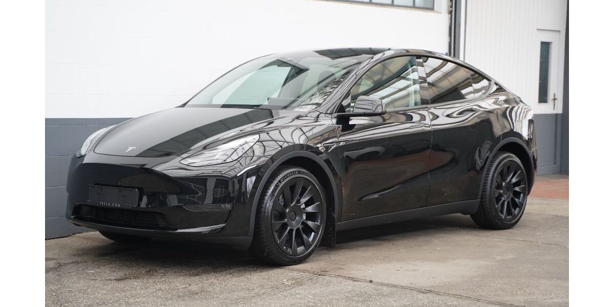 Tesla Model Y 44.896 km 35.850 &euro; Mönchengladbach 41236