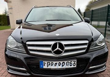 Mercedes-Benz C 250 198.555 km 10.500 &euro; Rövershagen 18182