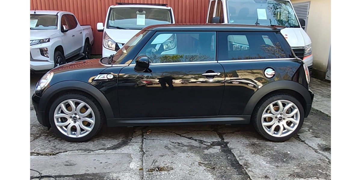 Mini Cooper_S_Chili_Xenon_1.Hand_BMW_Scheckheft_MINI 119.106 km 6.500 &euro; Berlin 10247