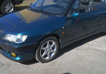 Peugeot 306 112.000 km 4.700 &euro; Mülheim-Speldorf 45478