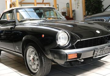 Fiat 124 Spider 155.093 km 18.500 &euro; Großefehn 26629