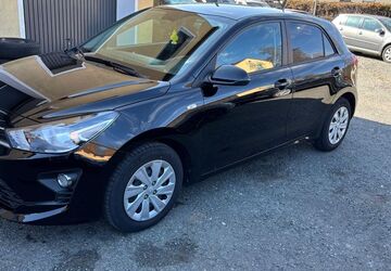Kia Rio 23.800 km 11.499 &euro; Bayreuth 95447