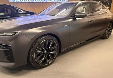 BMW i7 12.500 km 93.800 &euro; München 81929