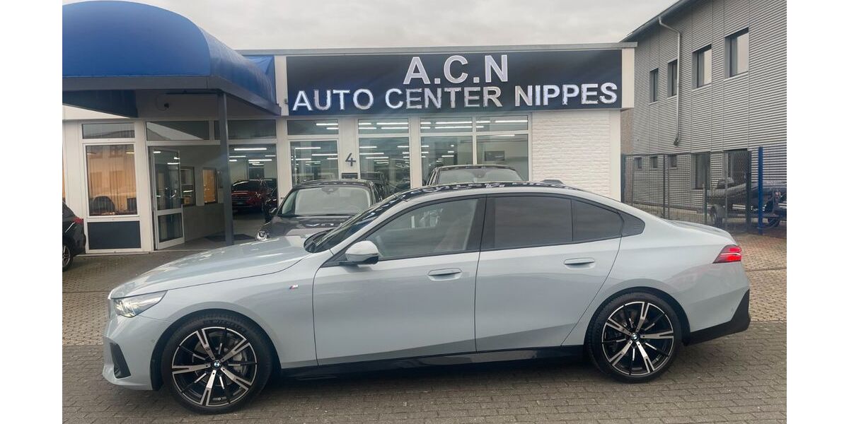 BMW 540 6.800 km 69.900 &euro; Köln 50829