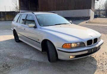 BMW 523 262.000 km 899 &euro; Garching a.d. Alz 84518