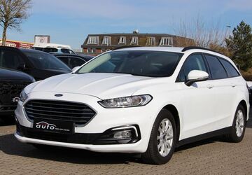 Ford Mondeo 92.722 km 18.990 &euro; Pampow 19075
